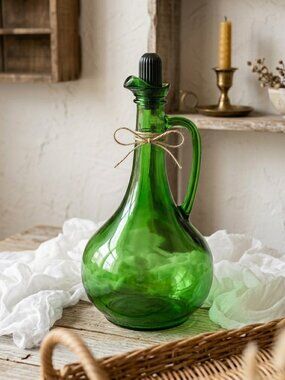 Emerald Green Glass Wine Jug / Decanter w/ Handle — Cottagecore Vintage